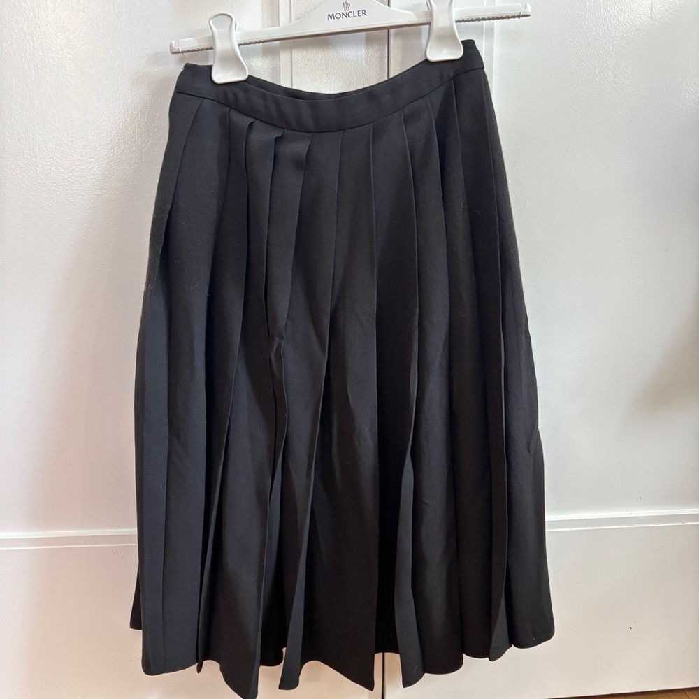 PRADA pleated black skirt